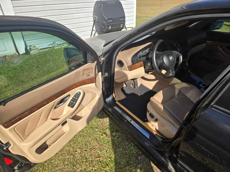 2002 BMW E39 540i - Image 5 of 5