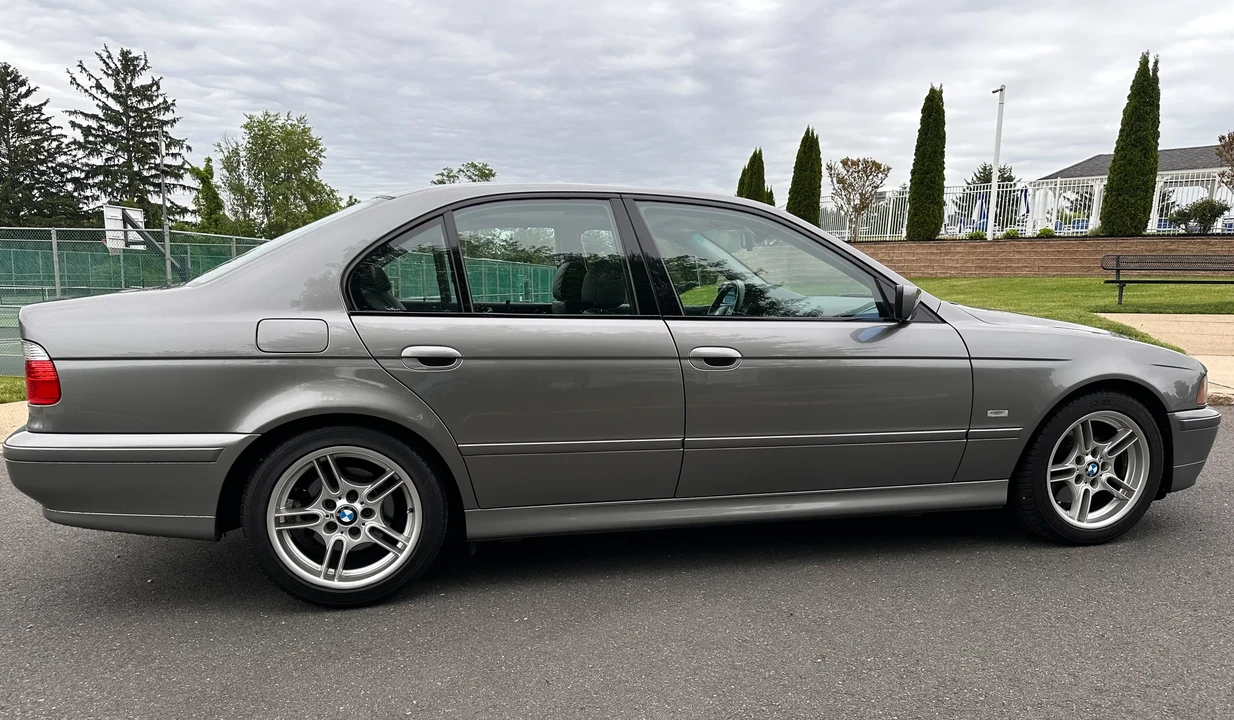2002 BMW E39 540i - Image 20 of 31