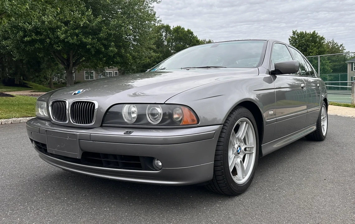 2002 BMW E39 540i - Image 2 of 31
