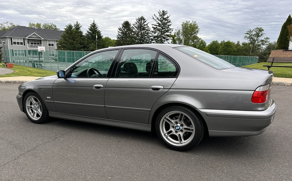 2002 BMW E39 540i - Image 12 of 31