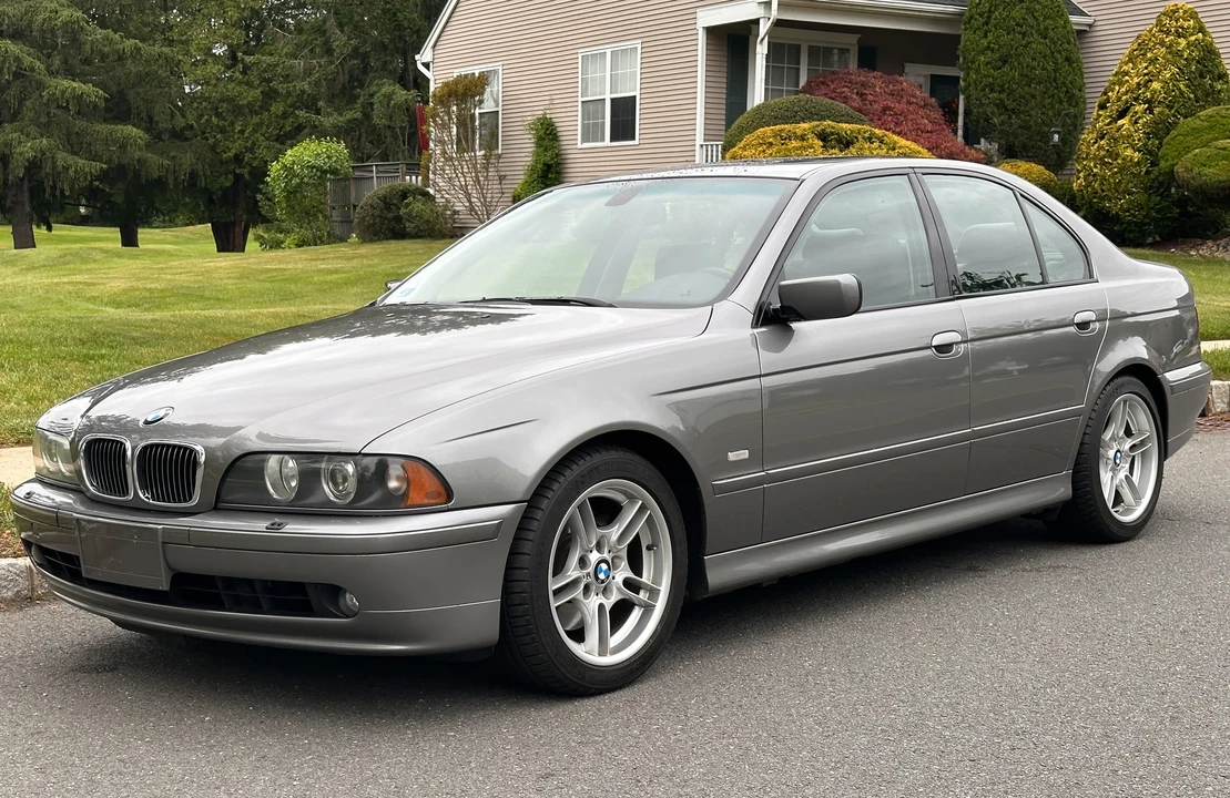 2002 BMW E39 540i - Image 8 of 31