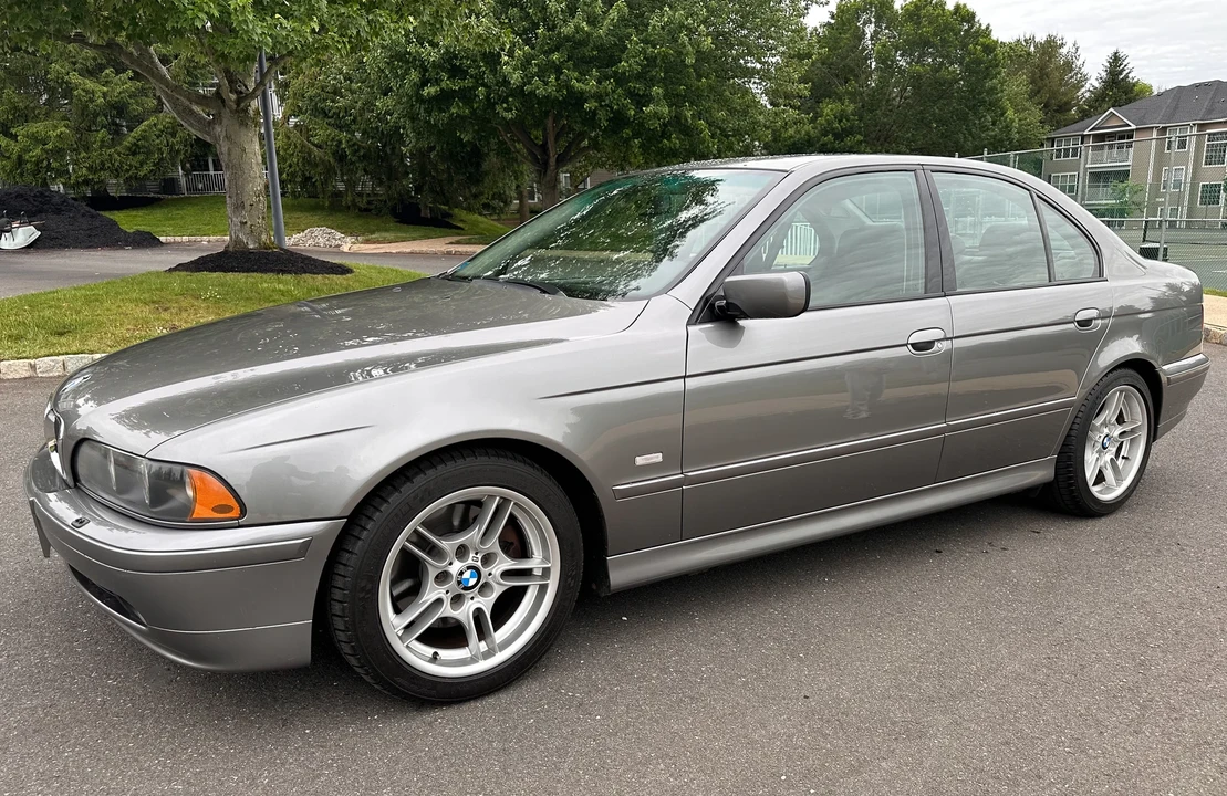 2002 BMW E39 540i - Image 9 of 31