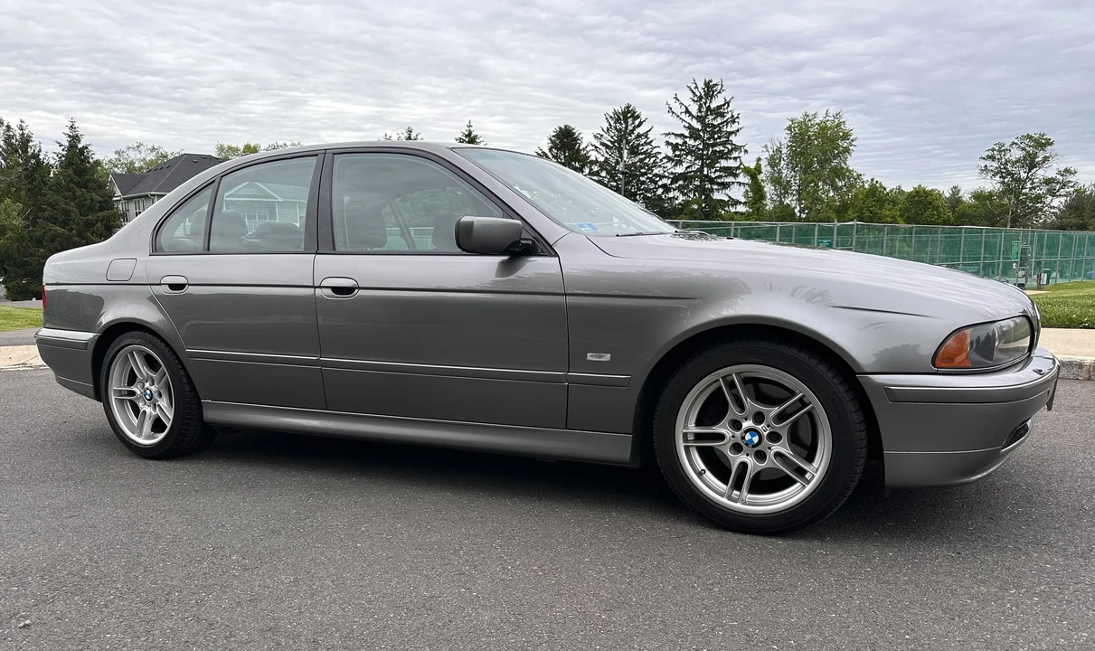 2002 BMW E39 540i - Image 22 of 31