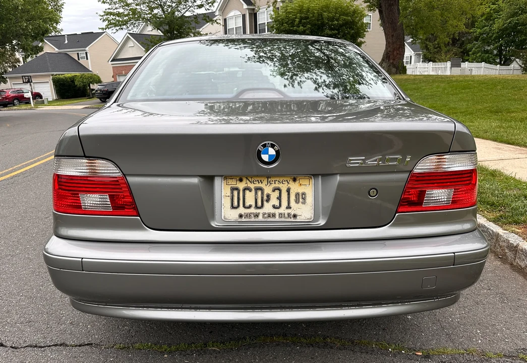2002 BMW E39 540i - Image 16 of 31
