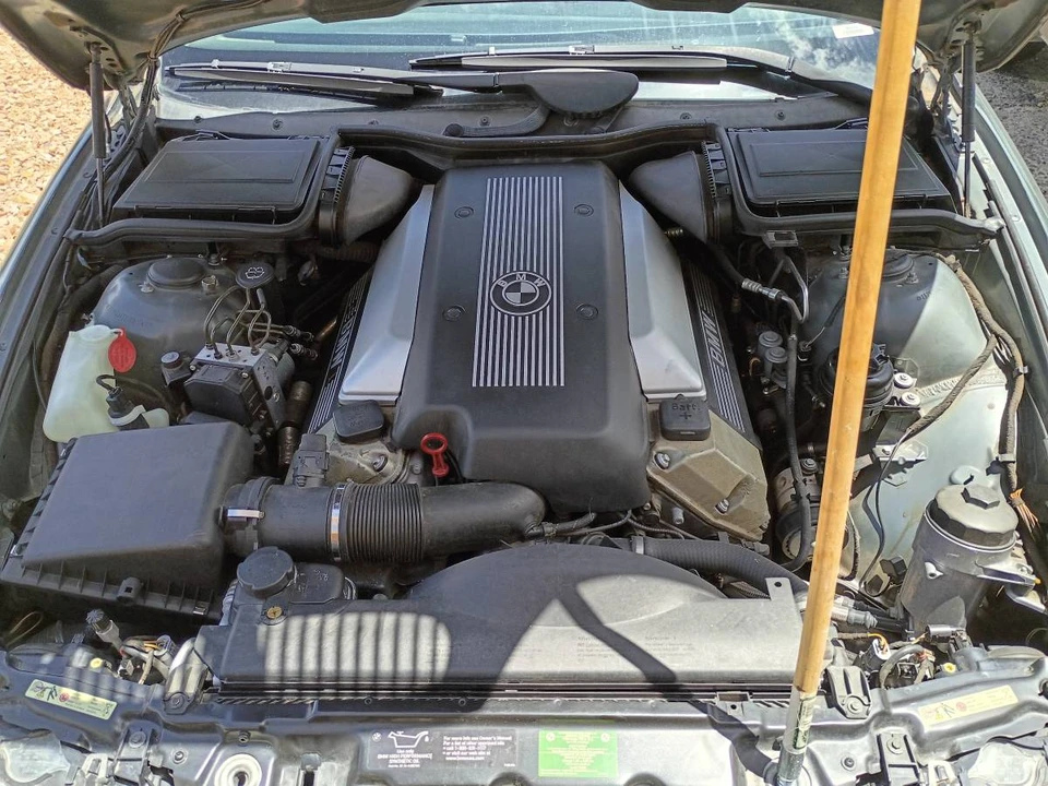 2002 BMW E39 540i - Image 13 of 13