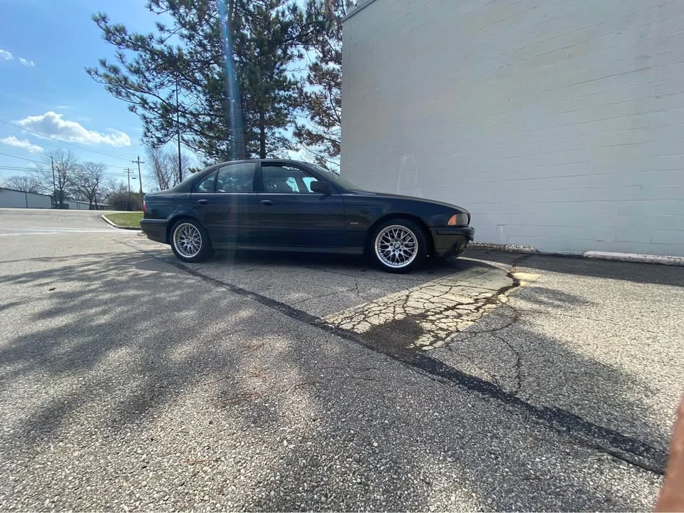 2002 BMW E39 540i - Image 5 of 6