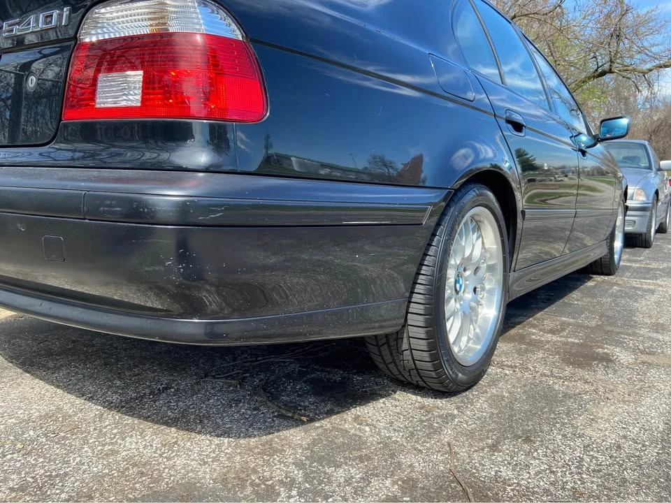 2002 BMW E39 540i - Image 2 of 6