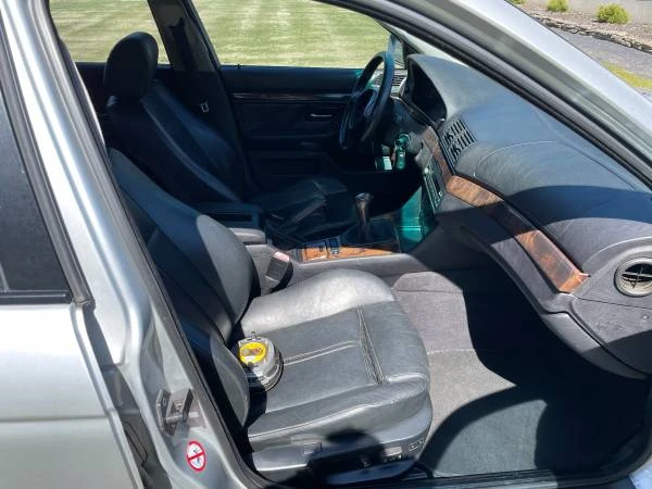 2002 BMW E39 540i - Image 6 of 12
