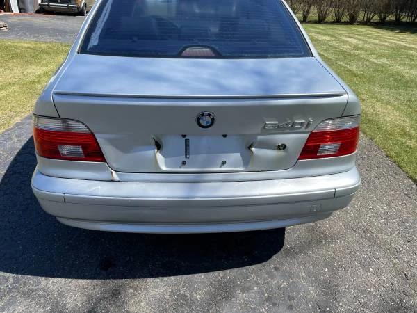 2002 BMW E39 540i - Image 4 of 12