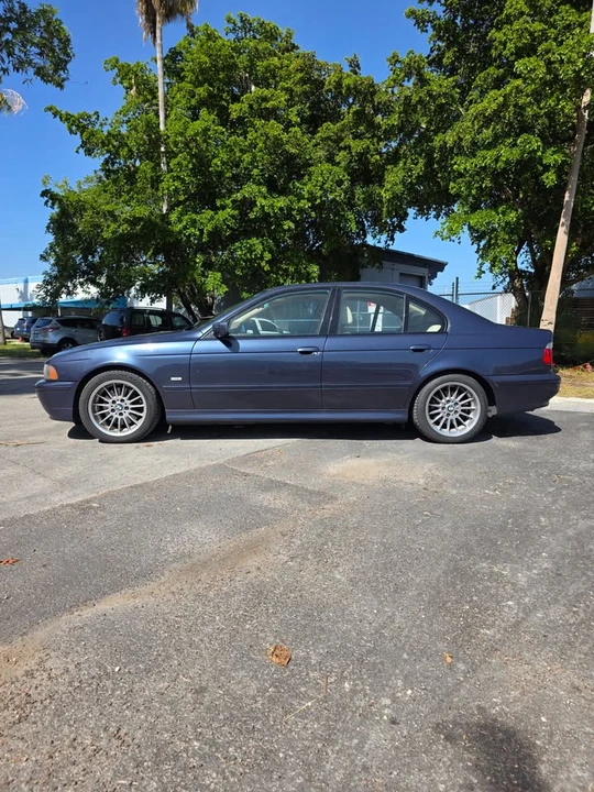 2002 BMW E39 540i - Image 2 of 20
