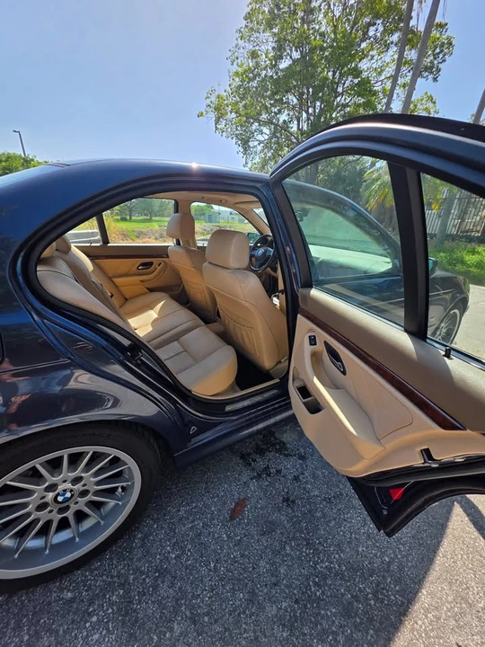 2002 BMW E39 540i - Image 16 of 20