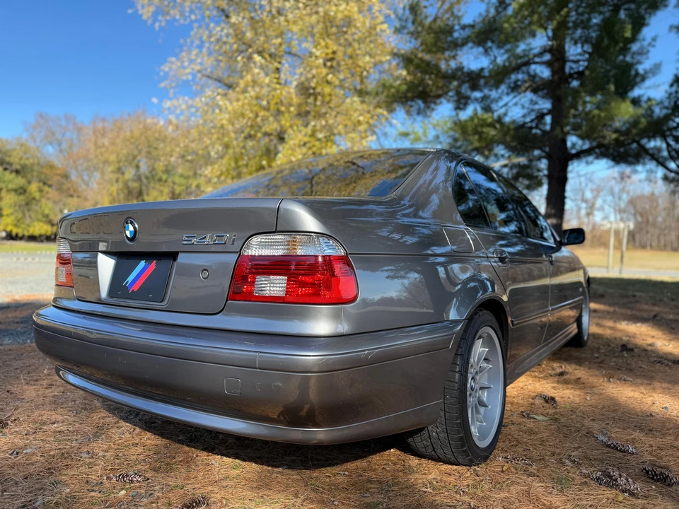 2002 BMW E39 540i - Image 16 of 31