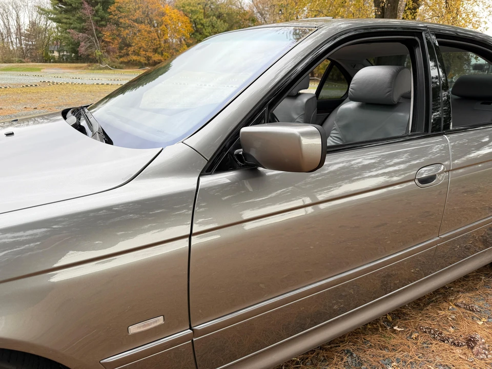 2002 BMW E39 540i - Image 28 of 31