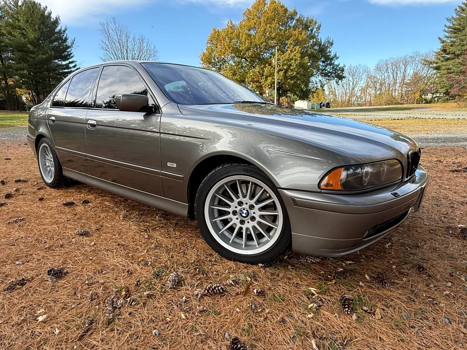 2002 BMW E39 540i - Image 19 of 31