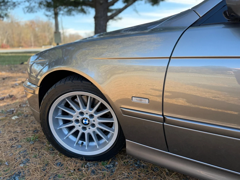 2002 BMW E39 540i - Image 27 of 31