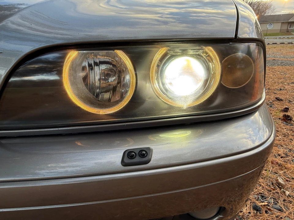 2002 BMW E39 540i - Image 24 of 31