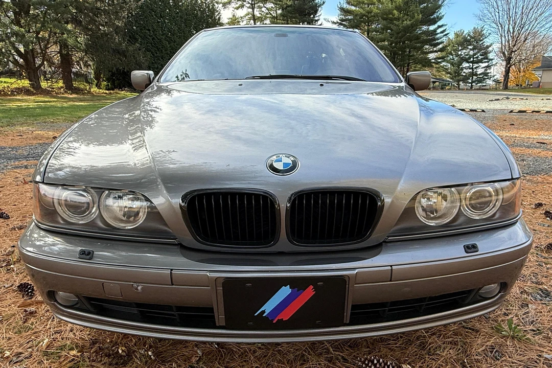 2002 BMW E39 540i - Image 2 of 31