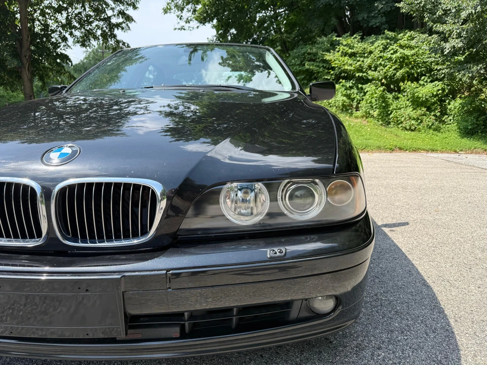 2002 BMW E39 540i - Image 28 of 31
