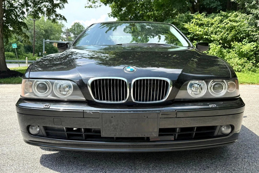 2002 BMW E39 540i - Image 2 of 31