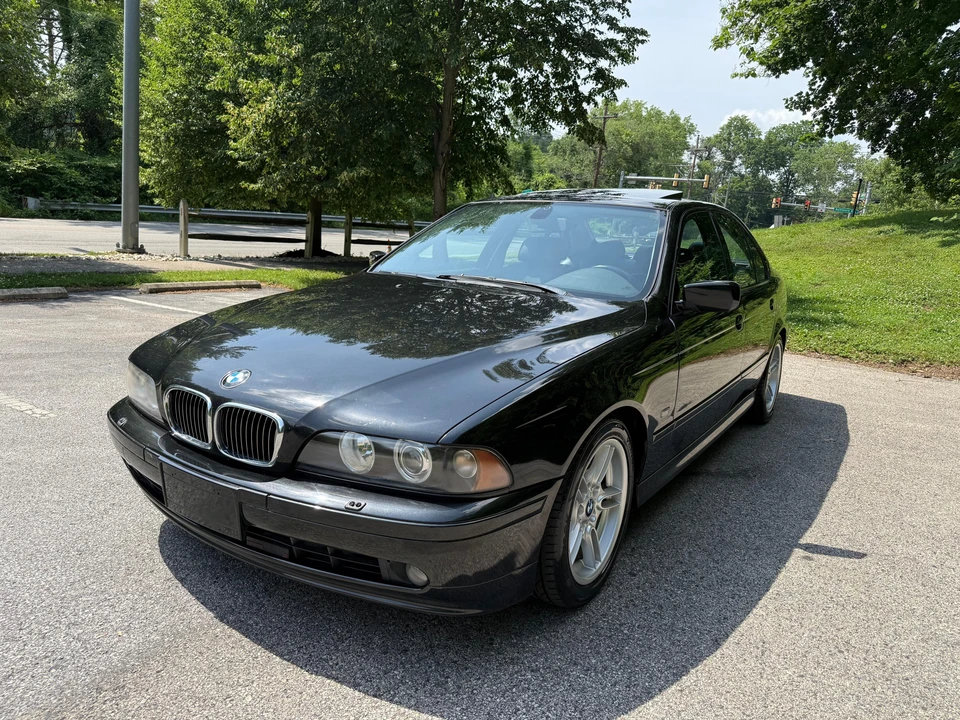 2002 BMW E39 540i - Image 9 of 31
