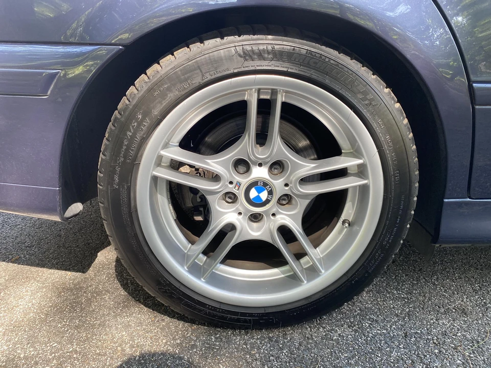 2002 BMW E39 540i - Image 24 of 31