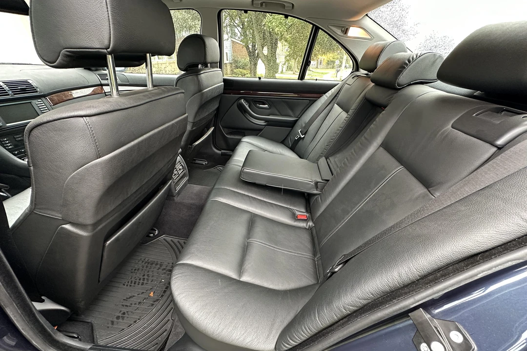 2002 BMW E39 540i - Image 30 of 31