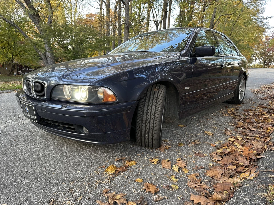 2002 BMW E39 540i - Image 9 of 31