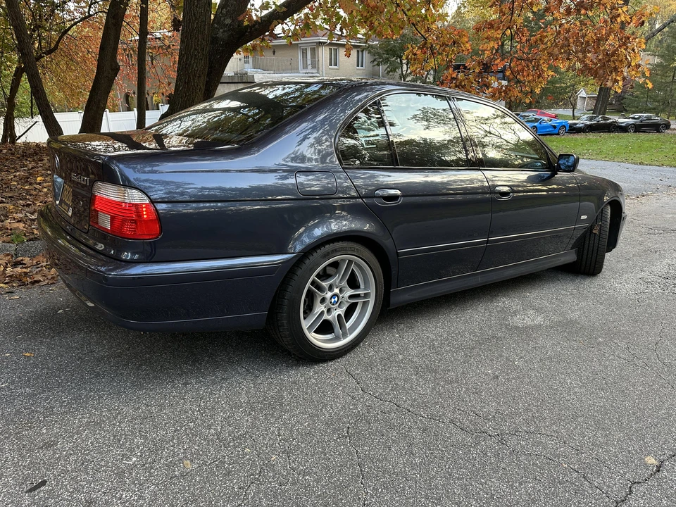 2002 BMW E39 540i - Image 17 of 31