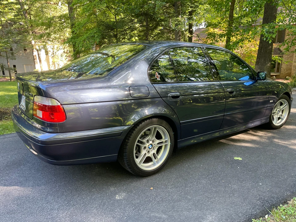 2002 BMW E39 540i - Image 11 of 31