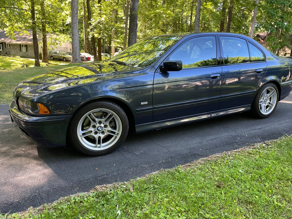 2002 BMW E39 540i - Image 8 of 31