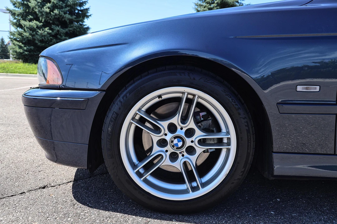 2002 BMW E39 540i - Image 17 of 31