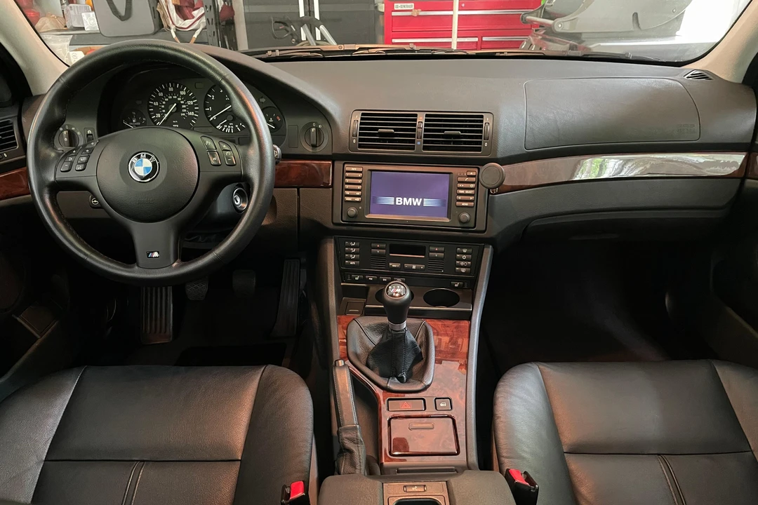 2002 BMW E39 540i - Image 27 of 31