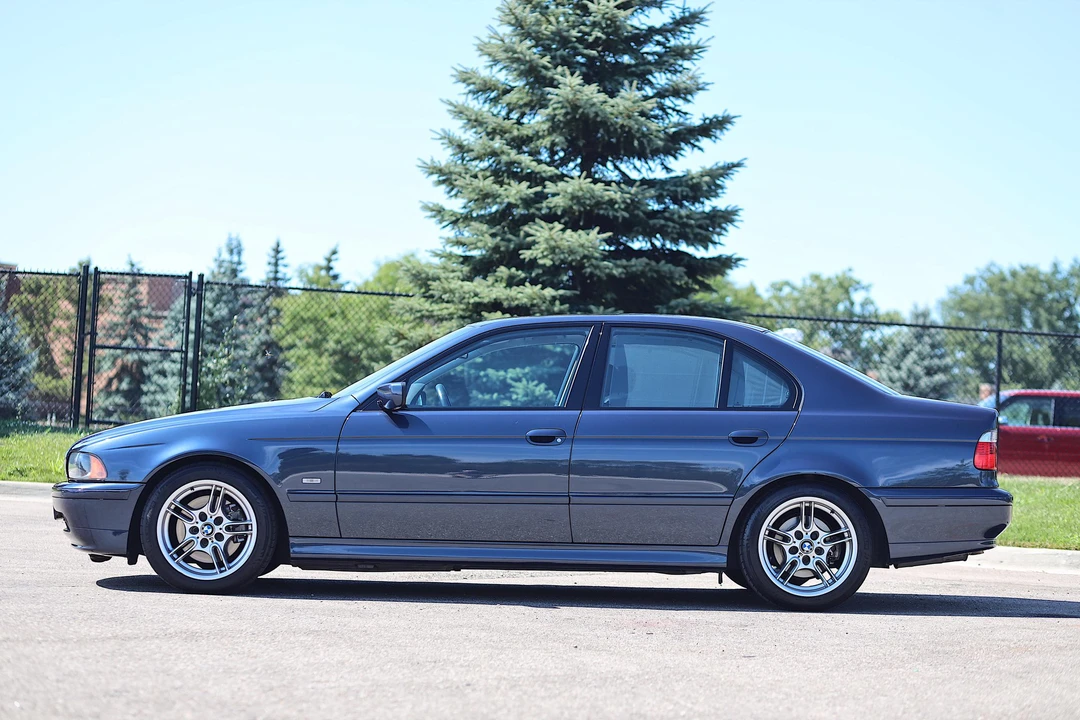 2002 BMW E39 540i - Image 9 of 31