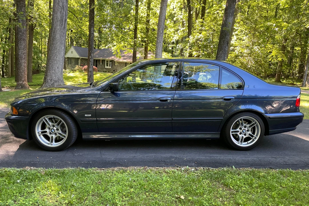 2002 BMW E39 540i - Image 3 of 31