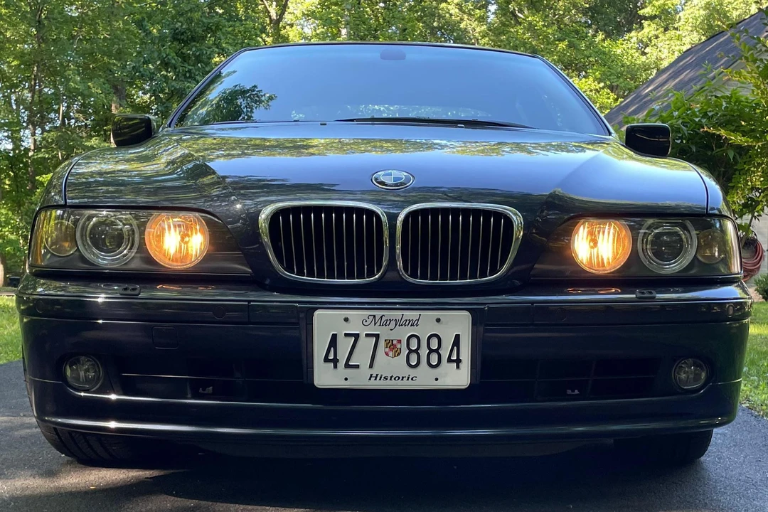 2002 BMW E39 540i - Image 2 of 31