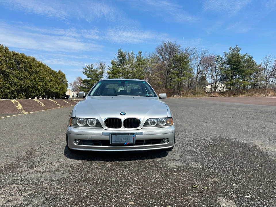 2002 BMW E39 540i - Image 7 of 31