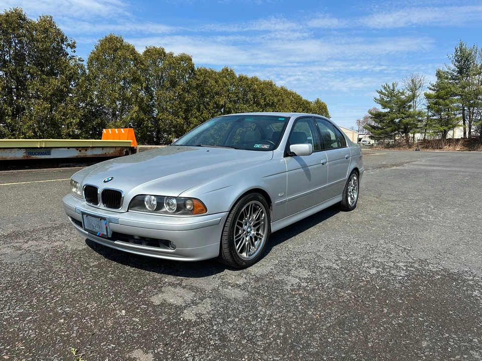 2002 BMW E39 540i - Image 9 of 31
