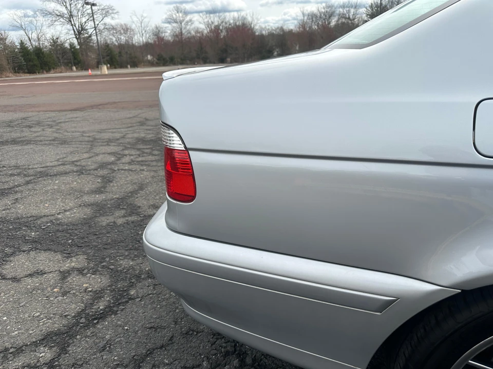2002 BMW E39 540i - Image 19 of 31