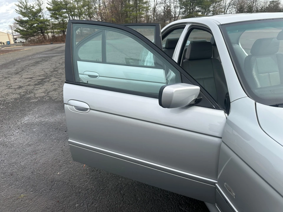2002 BMW E39 540i - Image 22 of 31