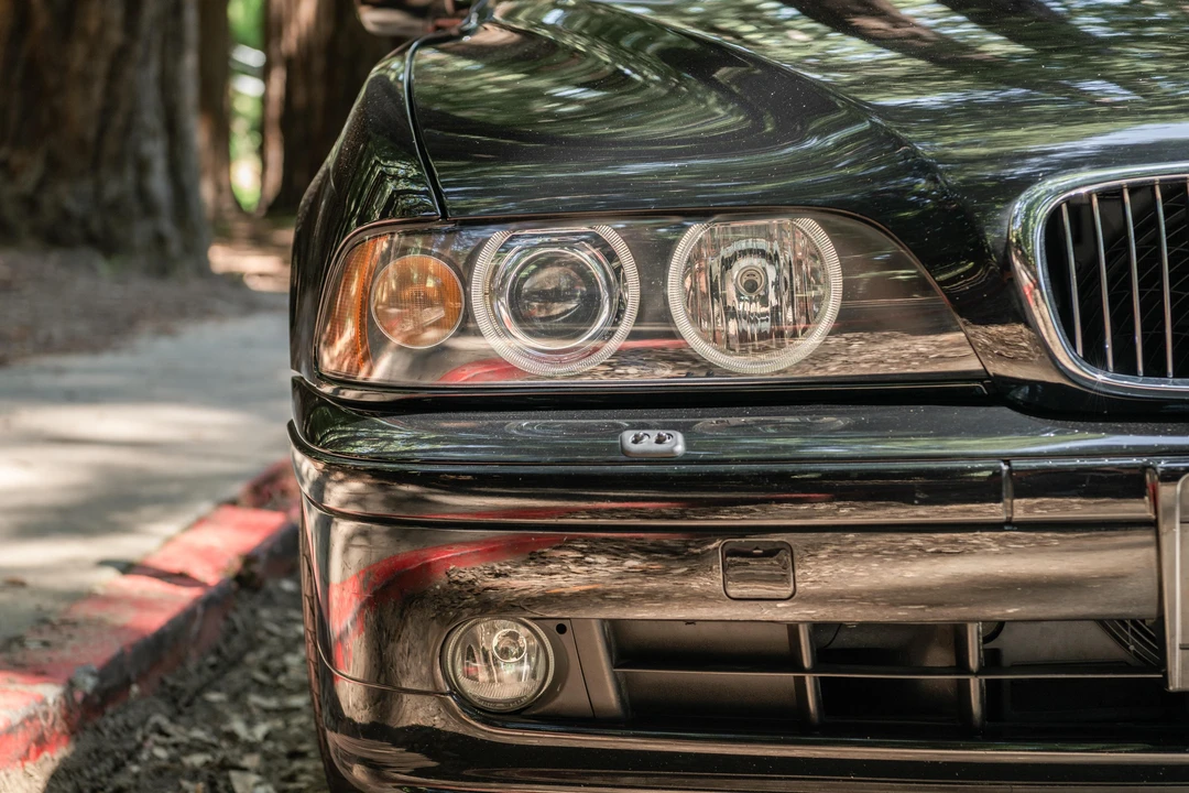 2002 BMW E39 540i - Image 18 of 31