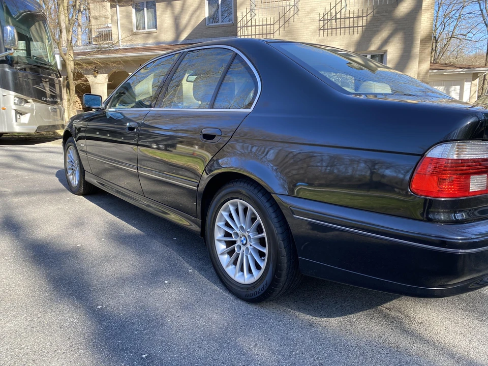 2002 BMW E39 540i - Image 23 of 31
