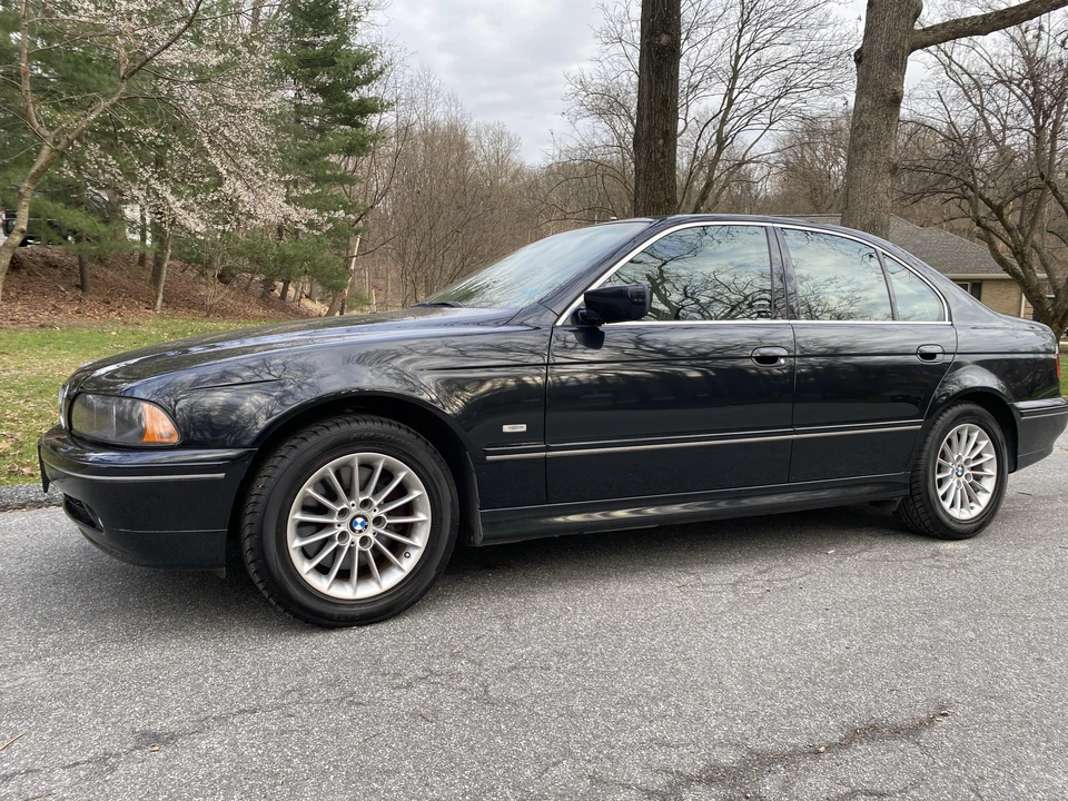 2002 BMW E39 540i - Image 8 of 31