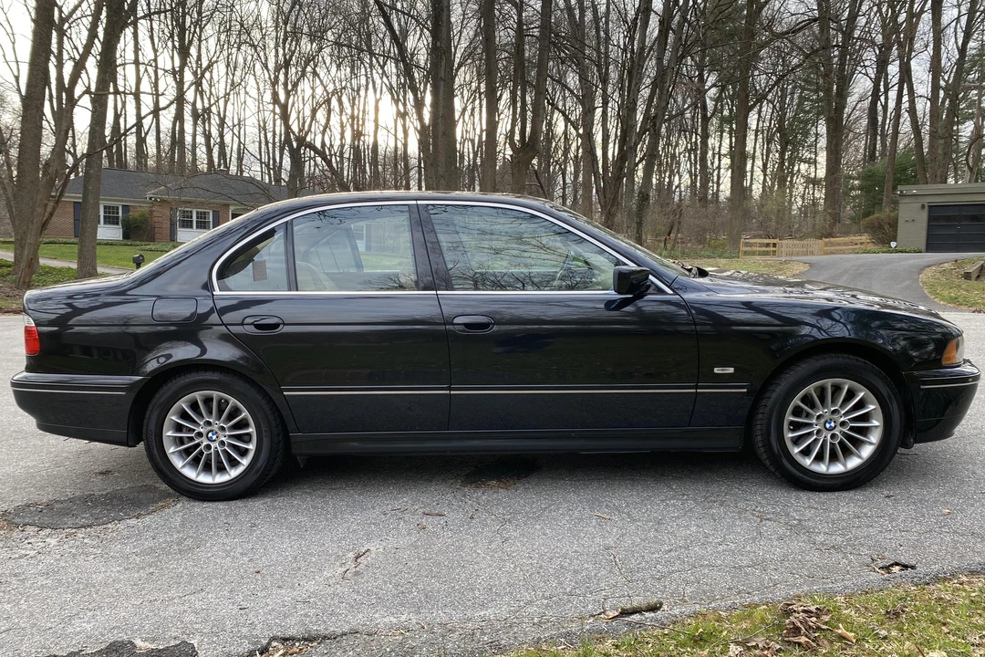 2002 BMW E39 540i - Image 3 of 31