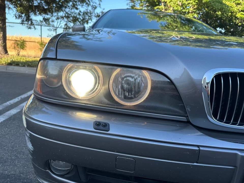 2002 BMW E39 540i - Image 10 of 31