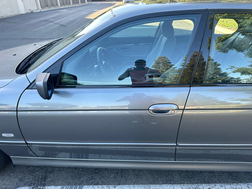 2002 BMW E39 540i - Image 22 of 31