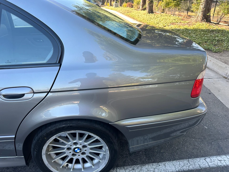 2002 BMW E39 540i - Image 27 of 31