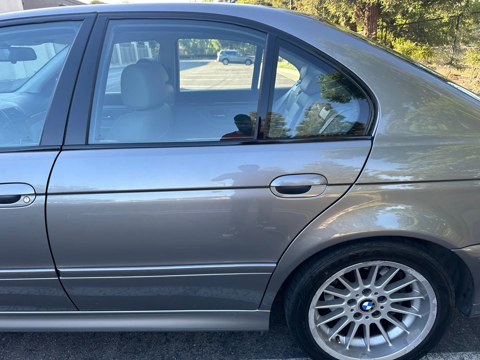2002 BMW E39 540i - Image 24 of 31