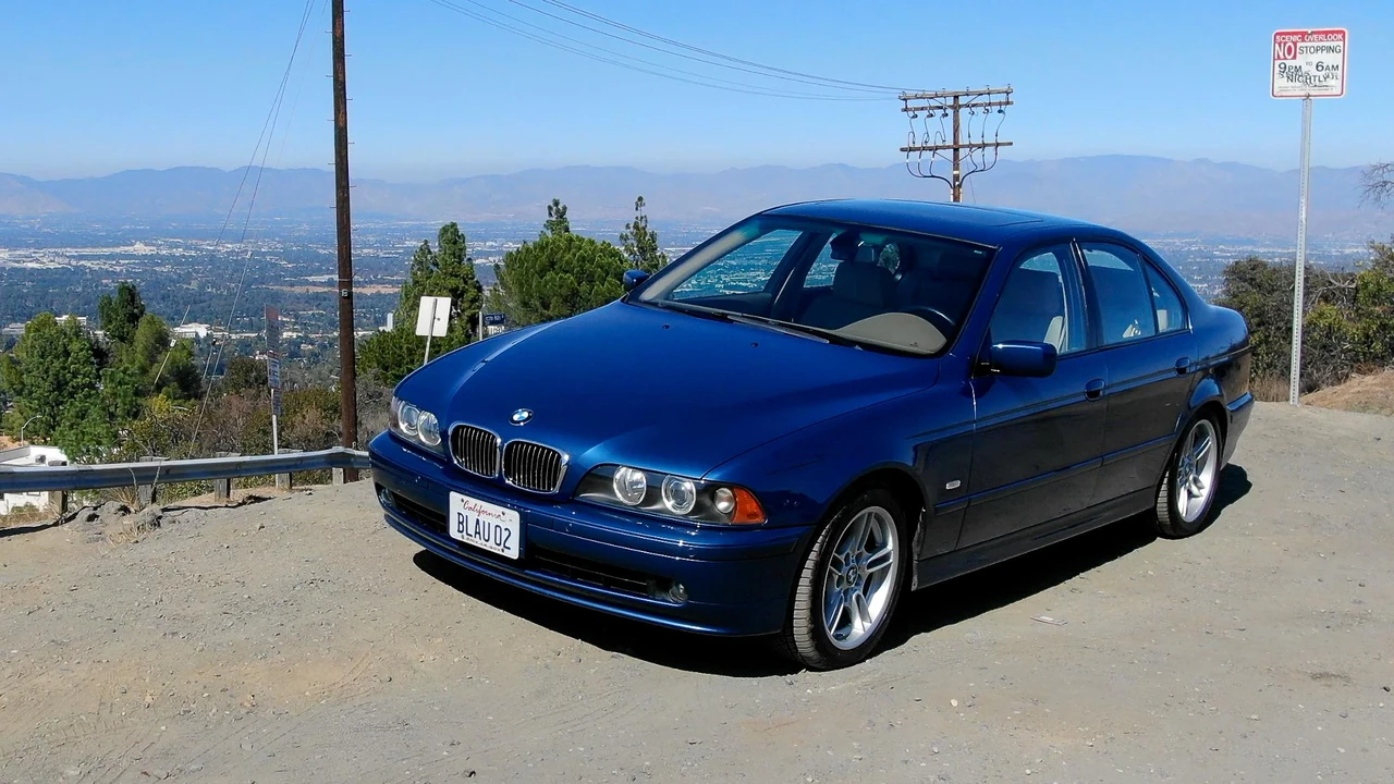 2002 BMW E39 540i - Image 15 of 31