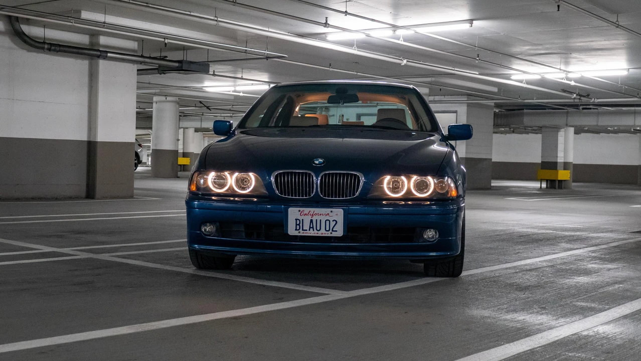 2002 BMW E39 540i - Image 8 of 31