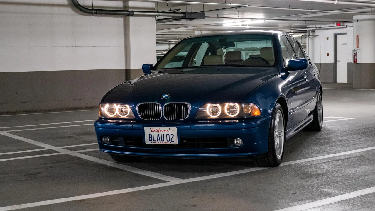 2002 BMW E39 540i - Image 10 of 31